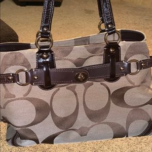 Coach signature shoulder tote